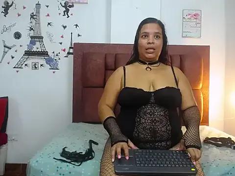 vsheilyblossomper from StripChat is Freechat