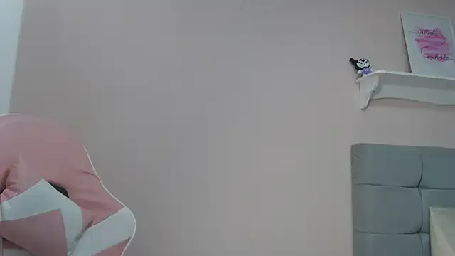 Wandaa- from StripChat is Freechat