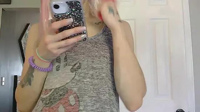 Watermellonpussy from StripChat