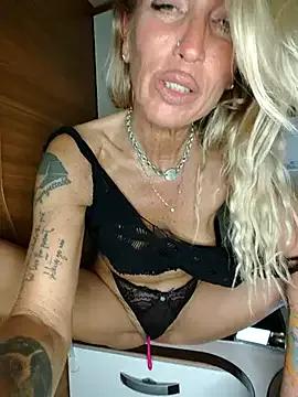Weloveblue from StripChat is Freechat