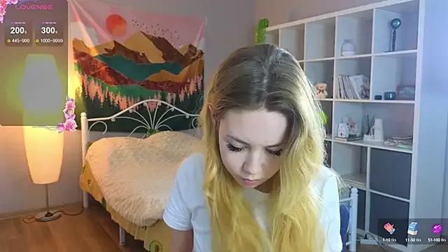 Wendy_Cutie from StripChat