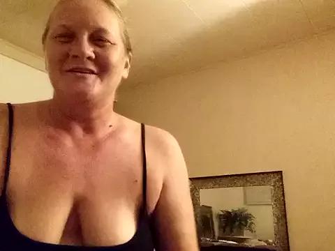 wetnwildforyou from StripChat is Freechat