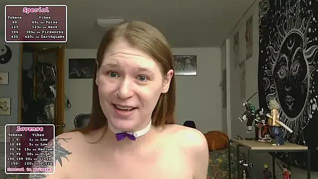 Try our streaming cams variety and talk on a personal level with our adorable girls streamers, showing off their bountiful shapes and dildos.