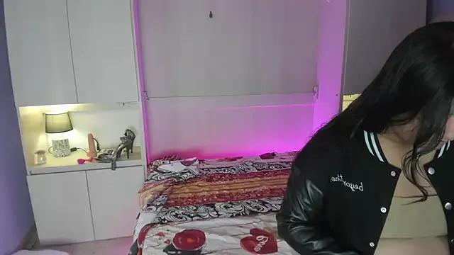 WhiitneyBacker from StripChat
