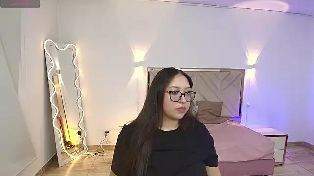 Try our streaming cams variety and talk on a personal level with our adorable girls streamers, showing off their bountiful shapes and dildos.