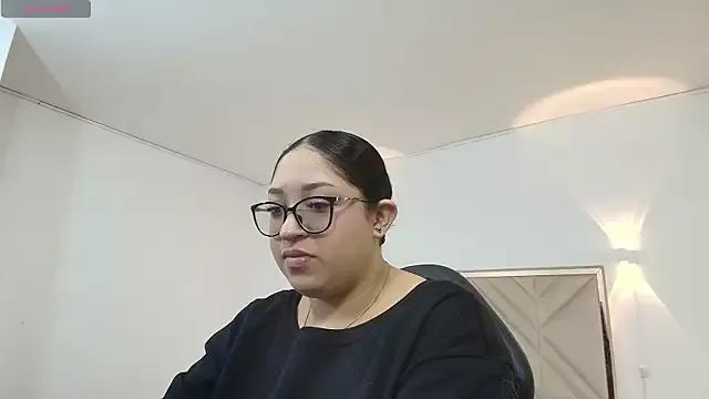 whitney_tay from StripChat is Freechat