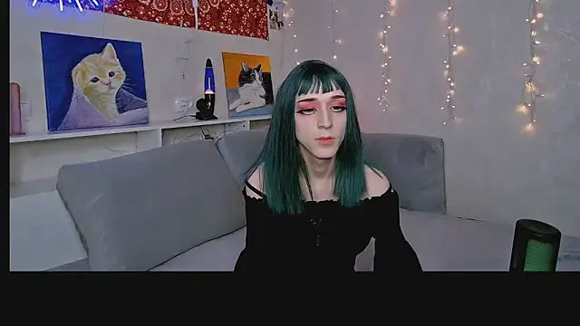 whoalexxa from StripChat is Freechat