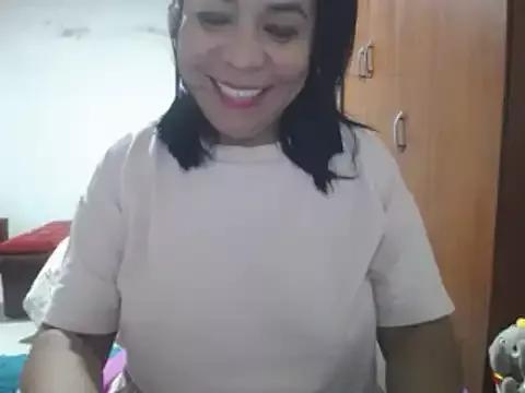 whore_kinky from StripChat is Freechat