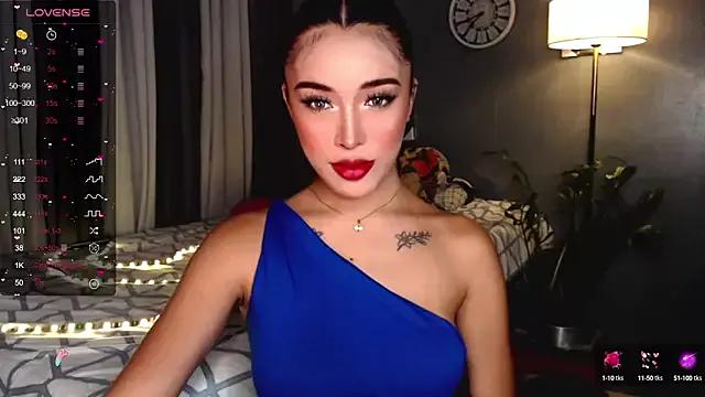 wiggle_nibble from StripChat