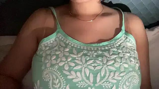 Wild_Fantasy_7 from StripChat