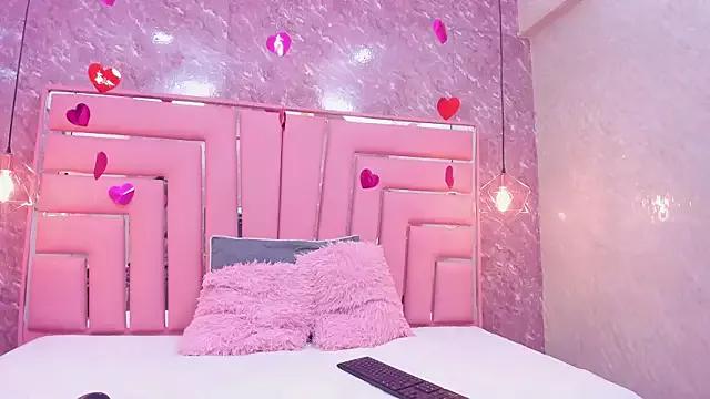 Try our streaming cams variety and talk on a personal level with our adorable girls streamers, showing off their bountiful shapes and dildos.