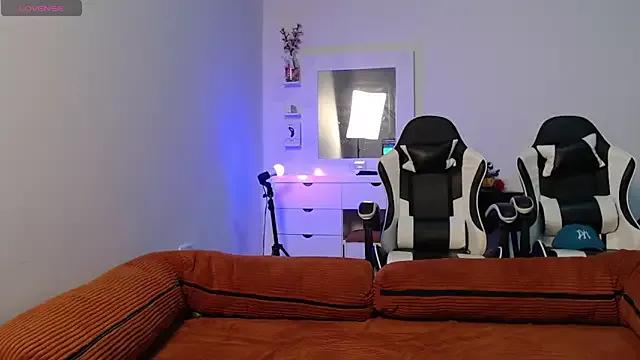 Try our streaming cams variety and talk on a personal level with our adorable girls streamers, showing off their bountiful shapes and dildos.