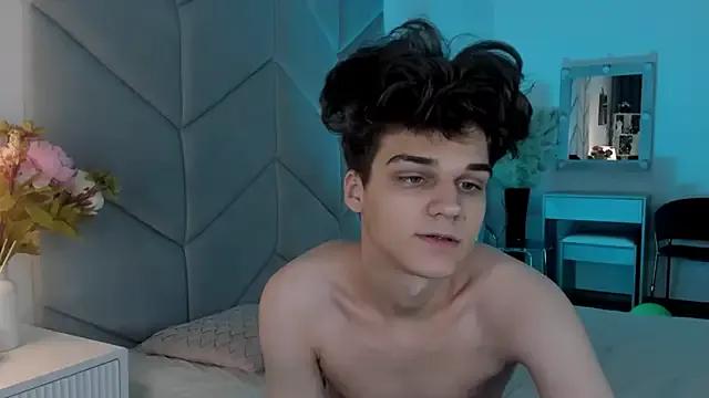 Willie_Miler from StripChat is Freechat