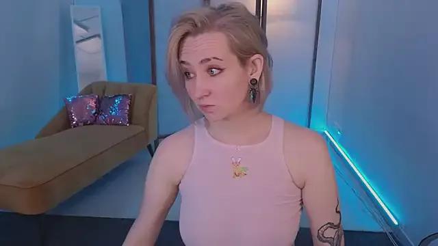 Try our streaming cams variety and talk on a personal level with our adorable girls streamers, showing off their bountiful shapes and dildos.
