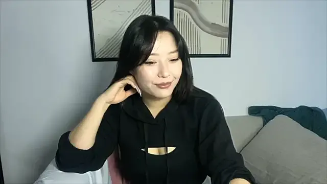 WonderMira from StripChat is Freechat