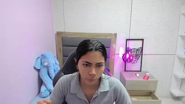 WOOD_AMY from StripChat is Freechat