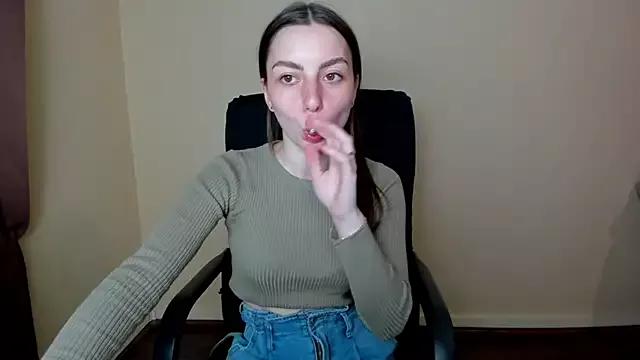 WoowSara from StripChat