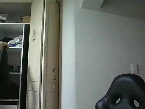WoundLust from StripChat is Freechat