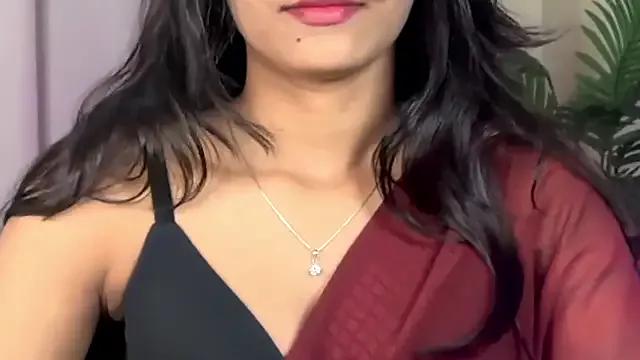 Wow-nisha from StripChat is Freechat