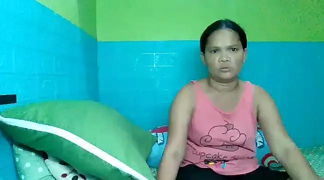 wow_pussy69xx from StripChat