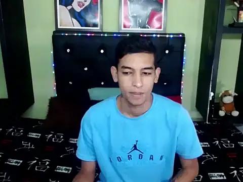 x_oliver_x from StripChat is Freechat
