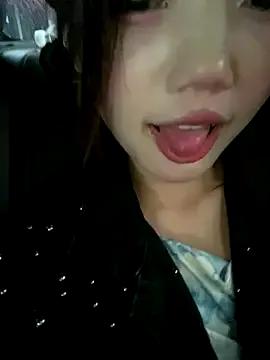 Xixi_28 from StripChat