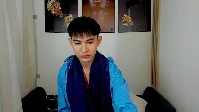 XloverXsiantwink from StripChat is Freechat
