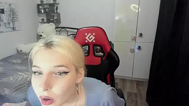 Try our streaming cams variety and talk on a personal level with our adorable girls streamers, showing off their bountiful shapes and dildos.