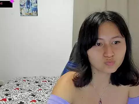 xoxo_kiitty from StripChat is Freechat