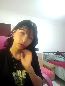 Xoxo_milk from StripChat