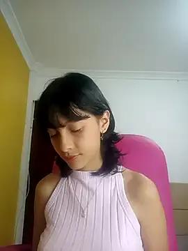 xoxo_milk from StripChat is Freechat