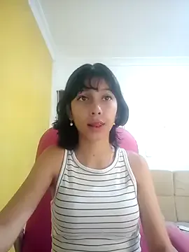 Xoxo_milk from StripChat