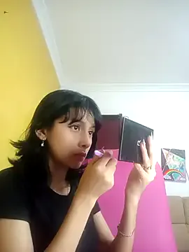 Xoxo_milk from StripChat