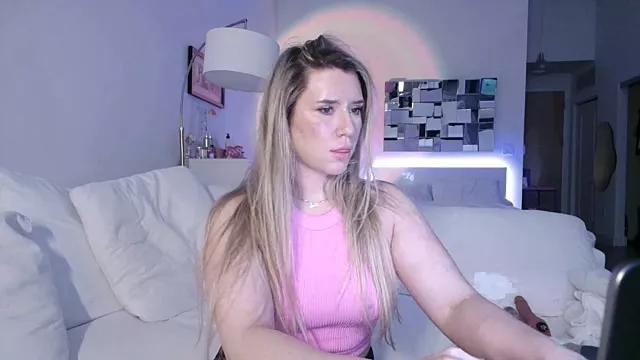 Try our streaming cams variety and talk on a personal level with our adorable girls streamers, showing off their bountiful shapes and dildos.