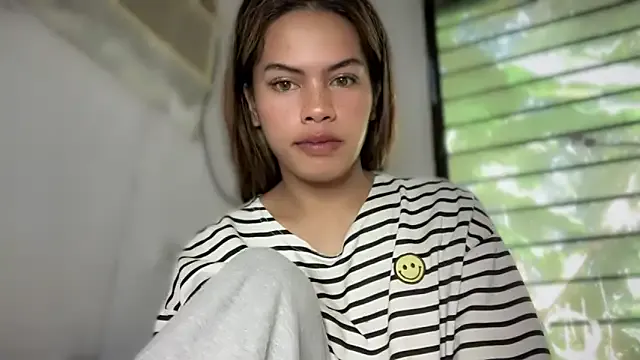 xqueensatisfaction69x from StripChat is Freechat