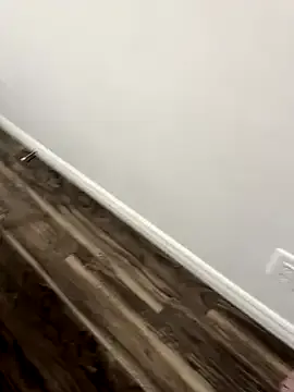 XValerie22 from StripChat is Freechat