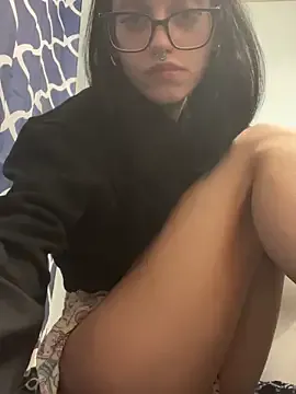 Xx_badjourneys_xX on StripChat 