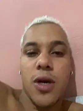 xx_dottt from StripChat