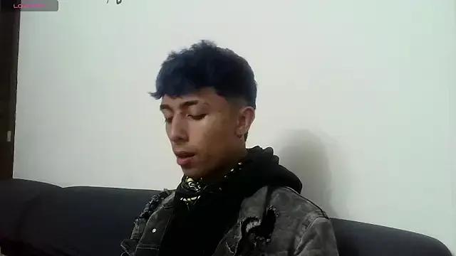 XxAaron_EvilxX from StripChat