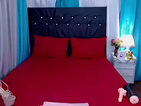 XxAnna_HornyxX from StripChat is Freechat