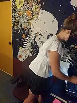 xXKnifeRiderXx from StripChat is Freechat
