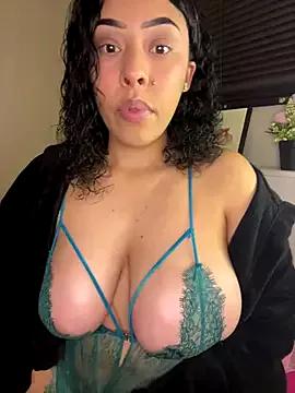 XxNicole from StripChat