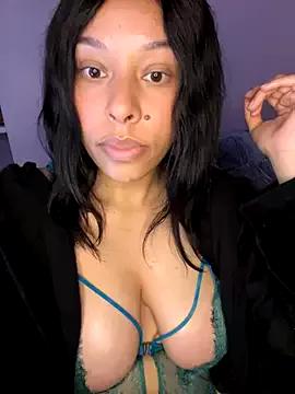 XxNicole from StripChat is Freechat