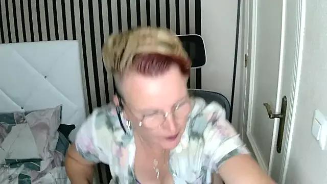 xxNoeliaxx from StripChat