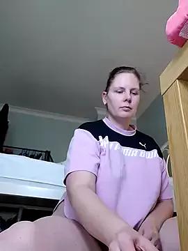 xxSexyBushLinnxx from StripChat