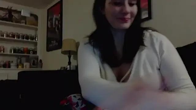 xxxCRYSTALxxx from StripChat is Freechat