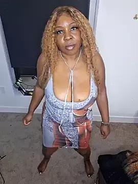 XXXLollipopsJuicy from StripChat