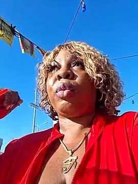 XXXLollipopsJuicy from StripChat