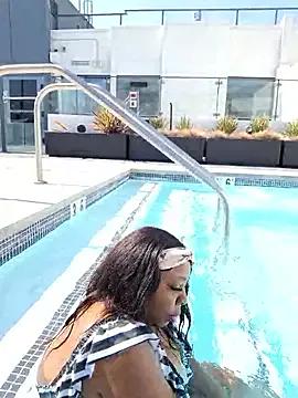 XXXLollipopsJuicy from StripChat