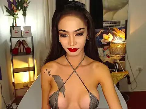 XXXQueenofTransXXX from StripChat is Freechat
